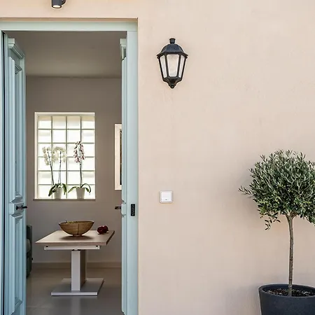 Mythodea Luxury Apartament *